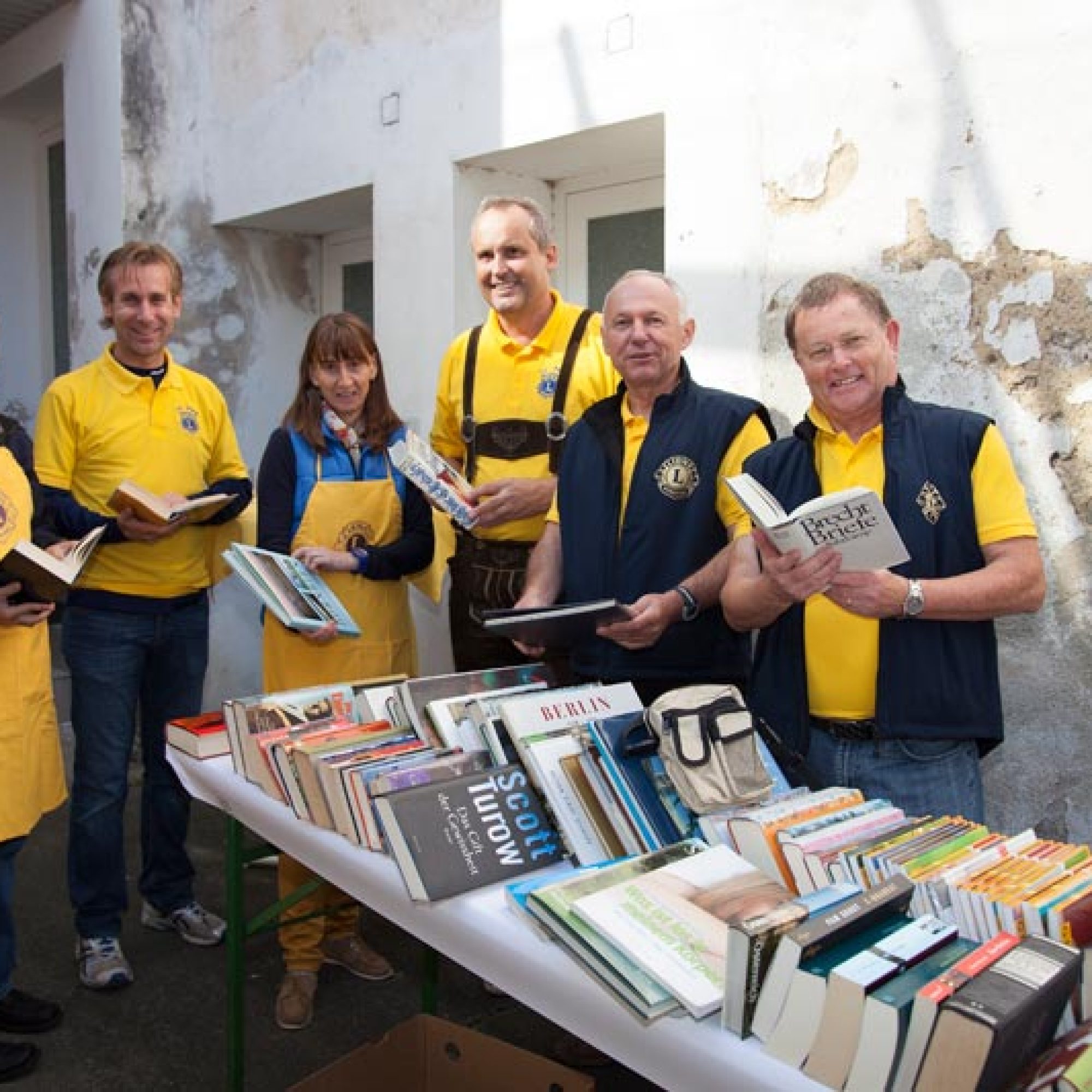 Lions Bücherflohmarkt