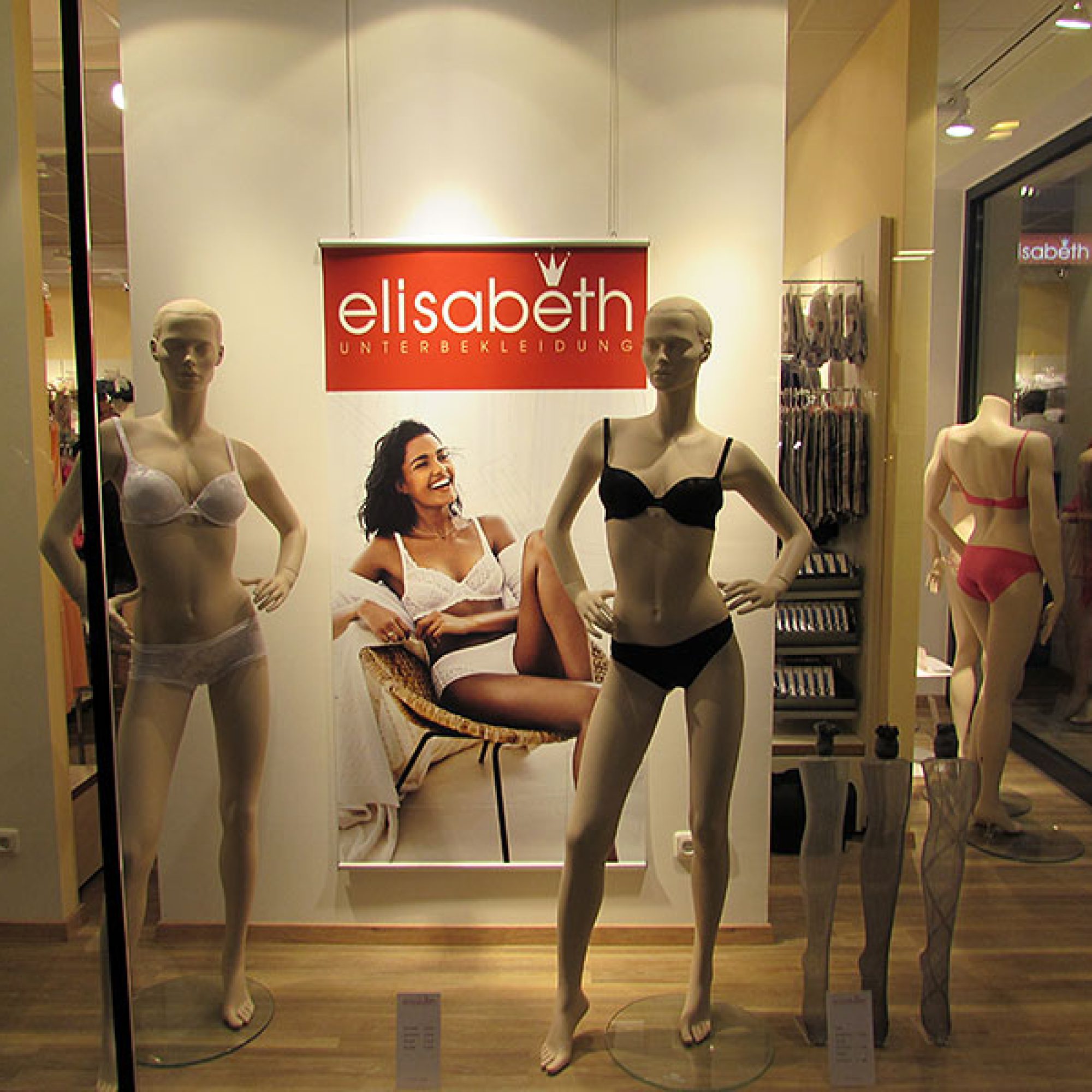 ELISABETH UNTERBEKLEIDUNG ERÖFFNUNGSFEIER